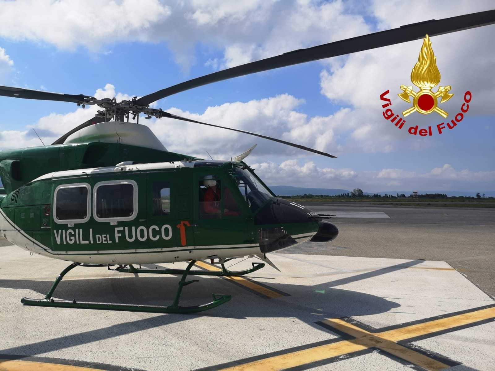 Reparto volo VVF di Lamezia Terme (CZ) e l’elicottero AB412, denominato “Drago VF123”