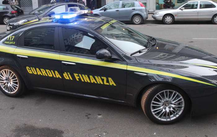 ‘Ndrangheta: 8 arresti, cosca puntava a fondi per Covid