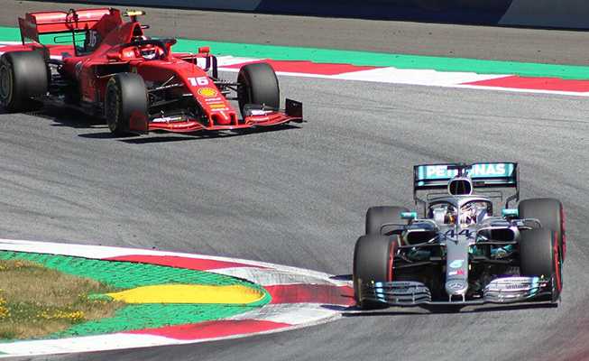 F1 GP Ungheria, delude la Ferrari sbaglia strategia gomme: Leclerc “doppiato”