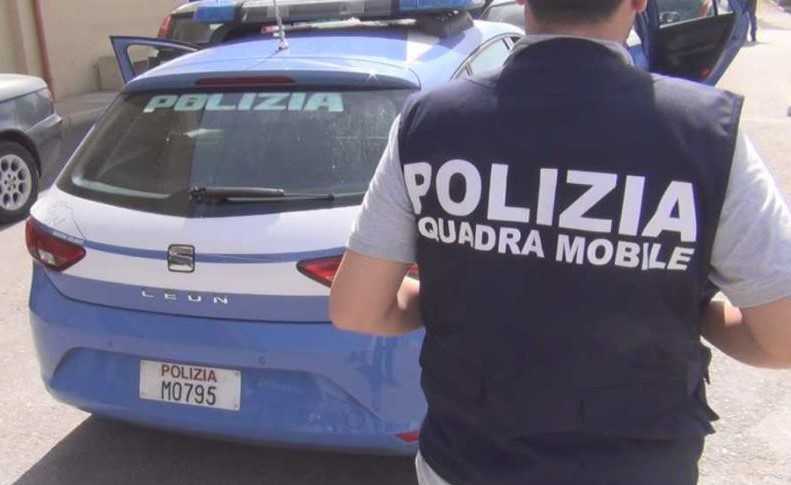 Droga: traffico di cocaina, diversi arresti in Calabria bunker a casa indagati