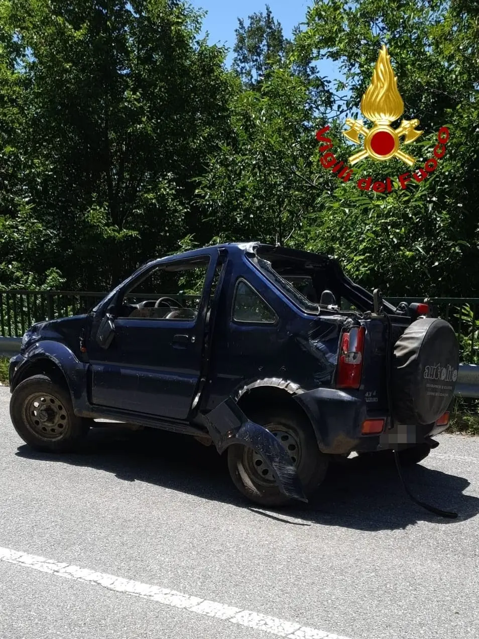 Incidente stradale: sulla SP 26 presila, auto si ribalta, bilancio un ferito intervento dei Vvf