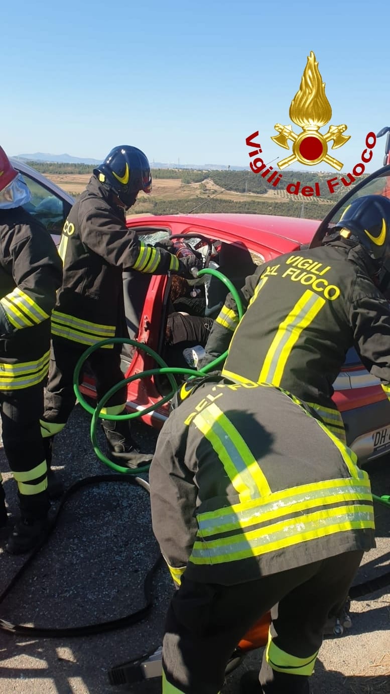 Incidente mortale sulla SP63, auto-furgone, bilancio un morto e due feriti gravi