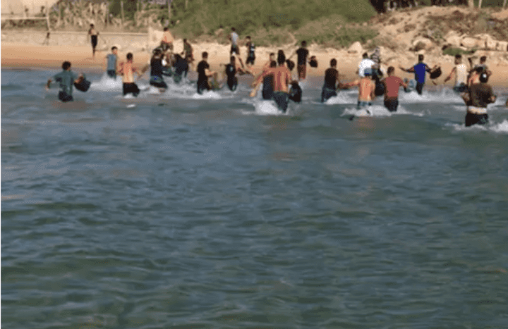 Blitz di Migranti: in decine sbarcati su spiagge Calabria