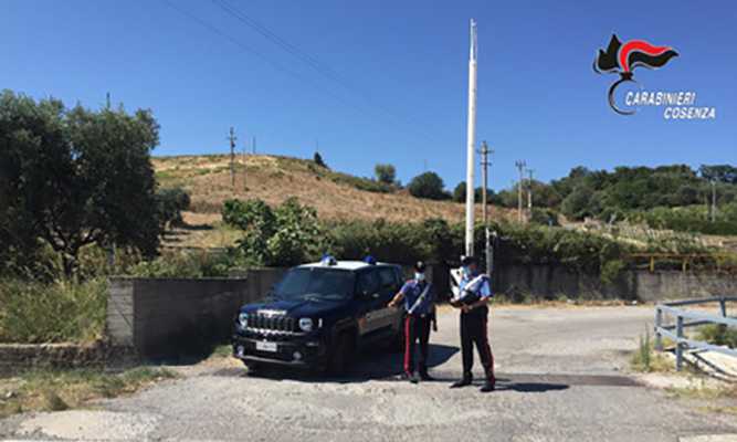 Omicidio in Calabria, 44enne ucciso al culmine lite, ferito gravemente anche figlio vittima