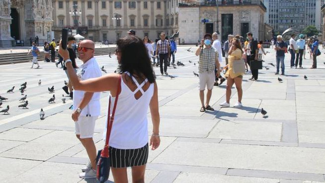 Coronavirus. Calano contagi al Covid, ma è allarme rientri dalle vacanze