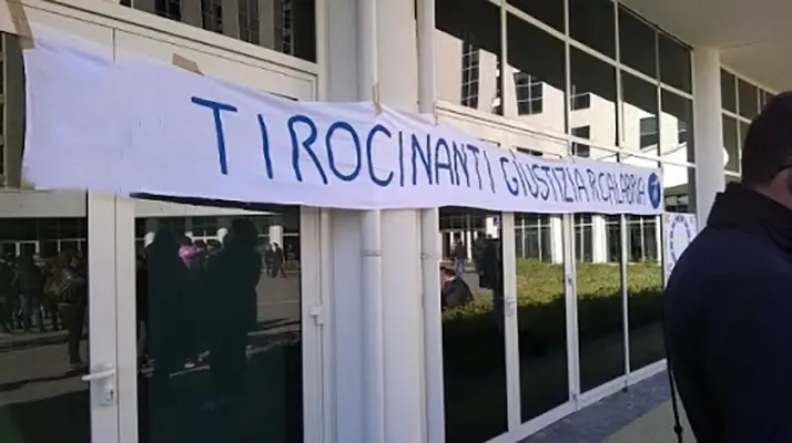 Tirocinanti Calabresi: "Noi figli di nessuno"