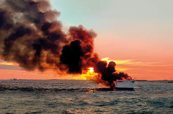 Prende fuoco barcone: Ferro (FdI), bisogna impedire partenze