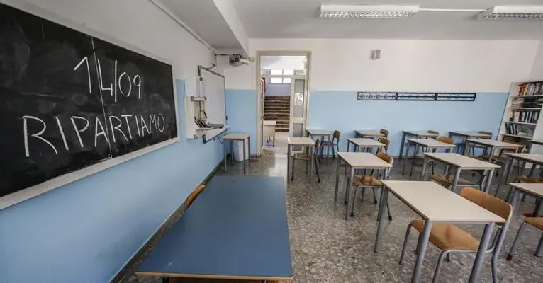 Scuola: Richeldi, su mascherine serve misura realistica