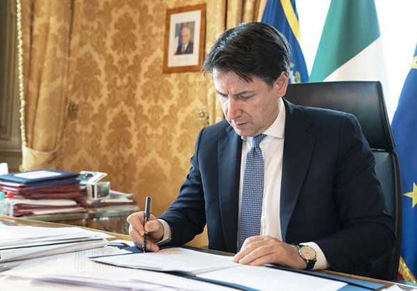 Premier Giuseppe Conte, ha firmato il nuovo Dpcm del 7 sett. Ecco cosa cambia, scarica Pdf