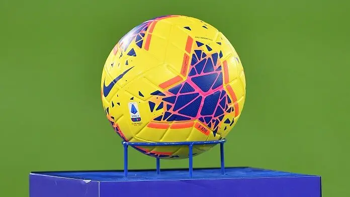 Calcio: Lega serie A decide su fondi