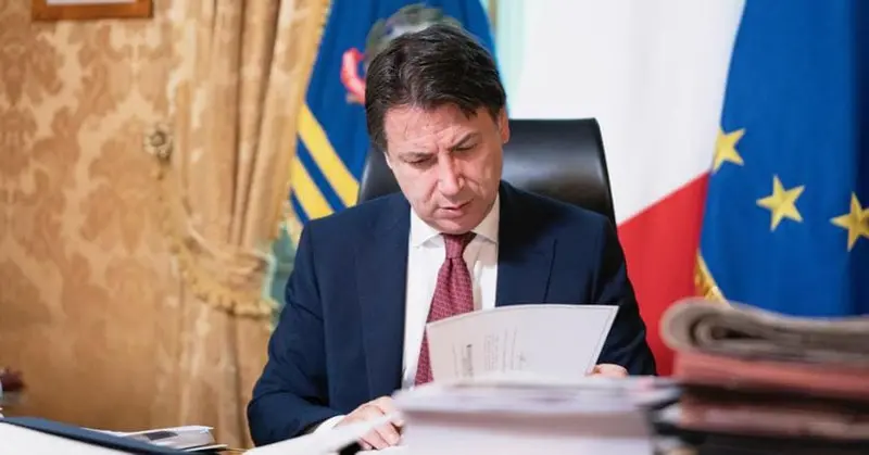 Covid: arriva nuova stretta, ecco cosa cambia