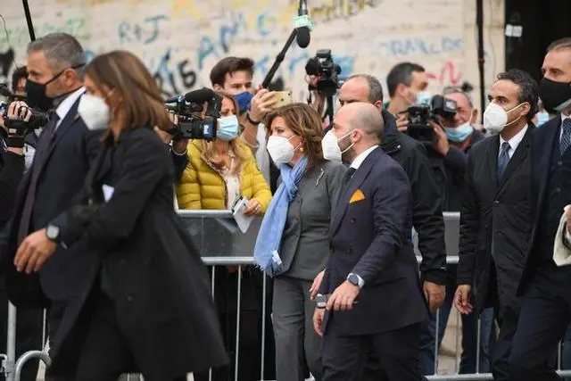 Governo e parlamentari per l'ultimo saluto al Presidente Jole Santelli (Foto)