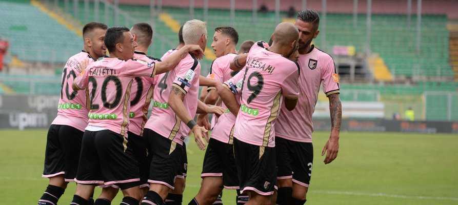 Calcio: 19 positivi al Palermo, salta gara con Viterbese
