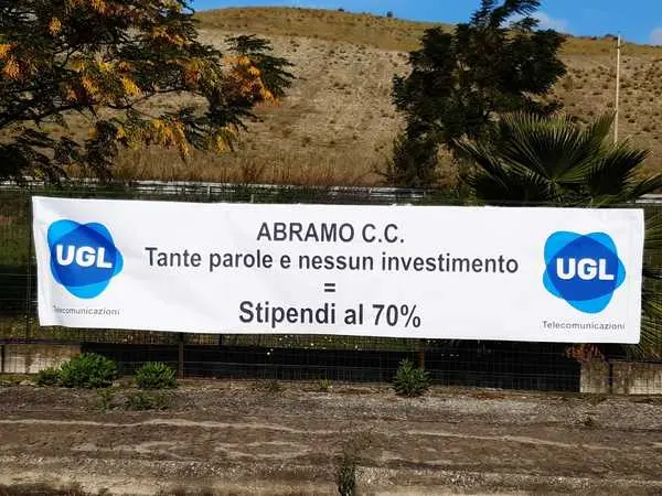 Abramo Customer Care la protesta dell'UGL Telecomunicazioni