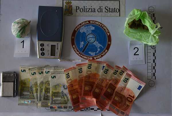 Spaccio di cocaina e marijuana: ancora un arresto della Polizia di Stato di Catanzaro