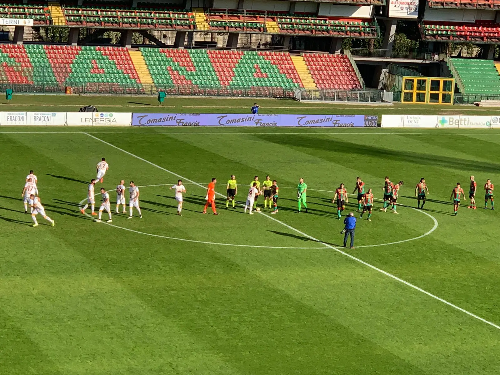 Calcio. Ternana-Catanzaro 5-1, le Fere calano la manita ai giallorossi (con highlights)