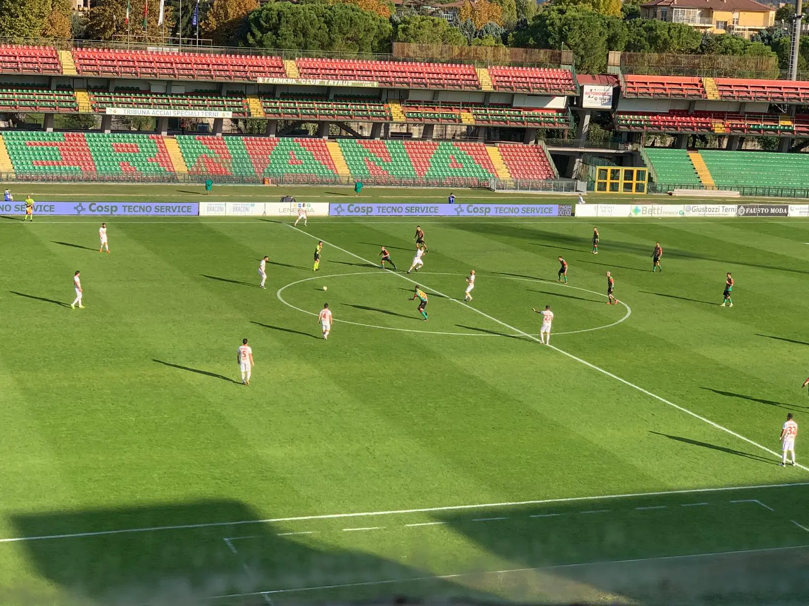 Calcio. Ternana-Catanzaro 5-1, le Fere calano la manita ai giallorossi (con highlights)