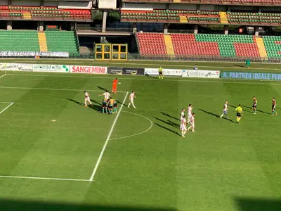 Calcio. Ternana-Catanzaro 5-1, le Fere calano la manita ai giallorossi (con highlights)