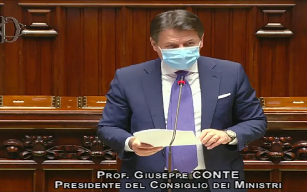 Nuovo Dpcm, Conte nuove misure “Chiusure diverse tra le Regioni. Fase 4” Video