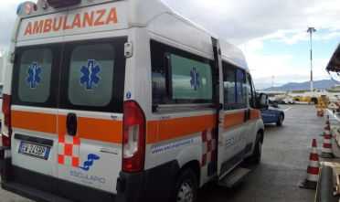 Tragedia nel Cosentino Incidenti stradali: scontro tra auto e camion, morto 42enne