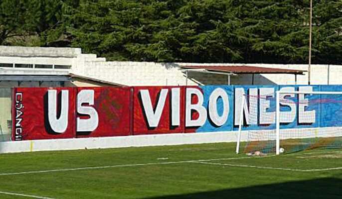 Covid: Serie C; focolaio alla Vibonese, 20 calciatori positivi