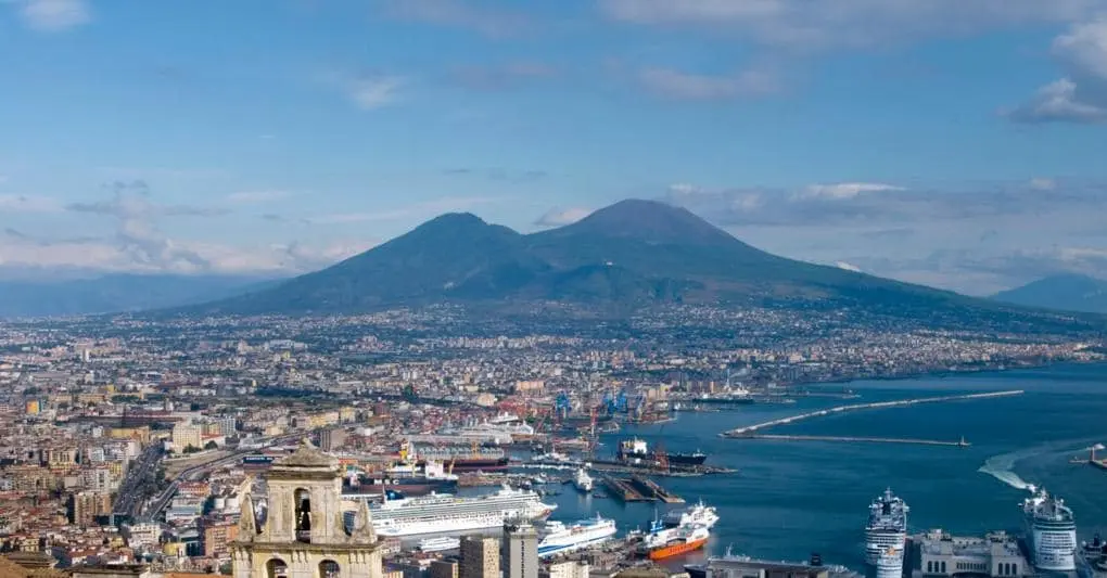 Covid. Nuova stretta, Campania Zona Rossa da oggi, cosa cambia. Il dettaglio,