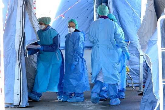 Covid: Boccia, nuovo bando per 450 medici in Campania