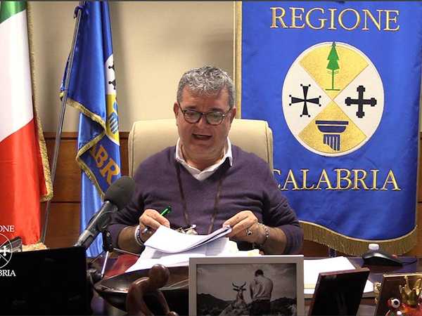 Sanità Calabria, Spirlì: «basta commissari, speranza si dimetta». Video