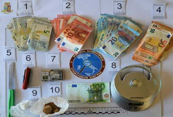 Catanzaro: la Polizia di Stato arresta una coppia per spaccio di eroina e cocaina