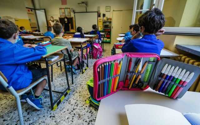 Cosenza, riaprono scuole infanzia, elementari e prima media