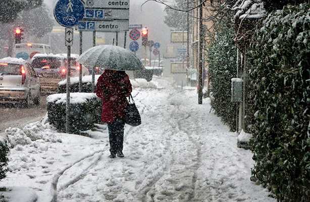 Meteo: Irrompe l'inverno. Città a rischio con freddo, neve anche in pianura. Il dettaglio