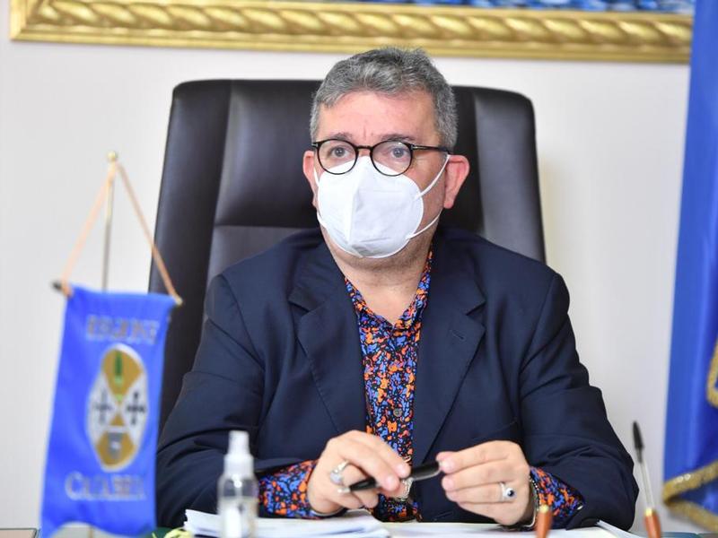 Covid: Calabria; Spirlì firma ordinanza, 8 Comuni in Zona Rossa e 4 Zona Arancione