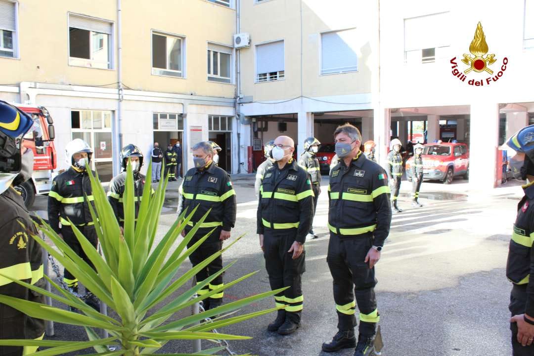 Il Covid non ferma la celebrazione di S. Barbara, nell’assoluta sobrietà i Vvf con Mons. Bertolone