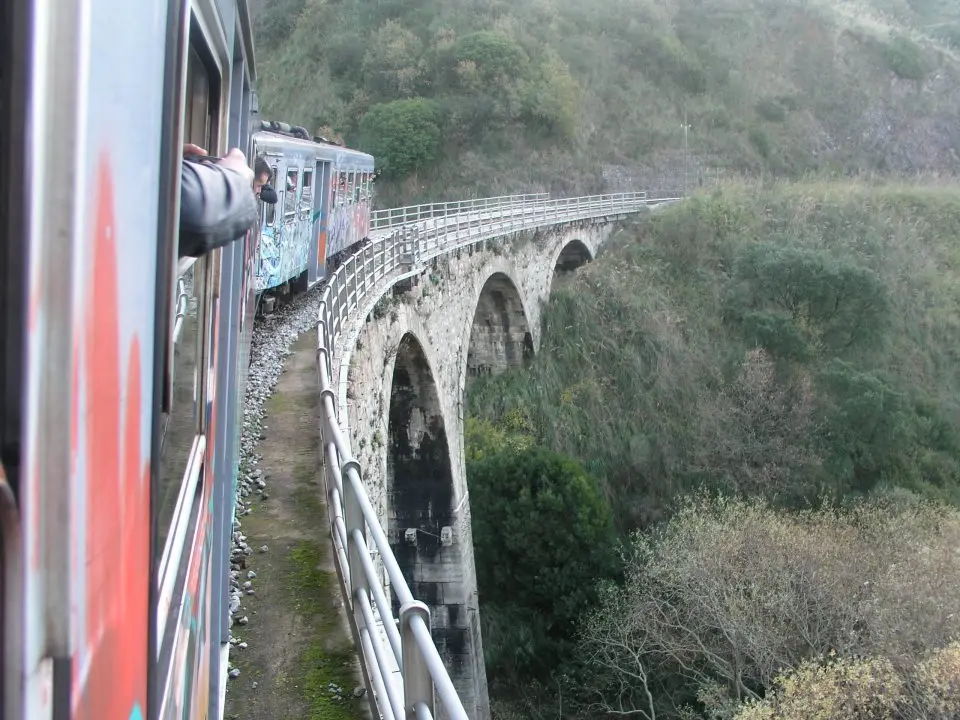 Catanzaro. Strage ferroviaria “Fiumarella” il tragico Natale calabrese del 23 dice. (Foto-Video)