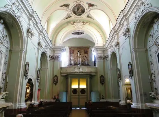 Covid: sacerdote positivo, chiude chiesa a Lamezia Terme