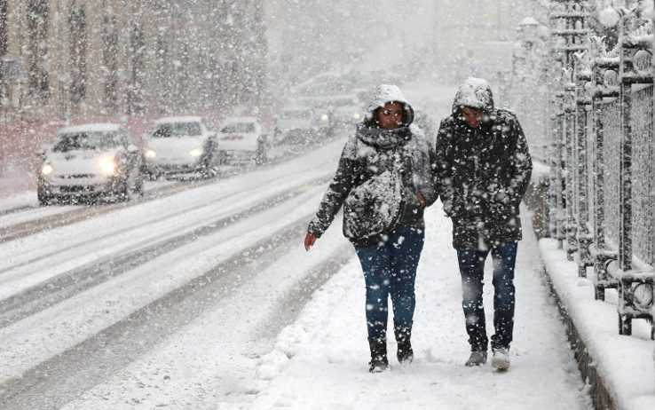 Meteo: Natale e Santo Stefano, in arrivo con origine Polare, tempeste di pioggia, vento e nevicate.