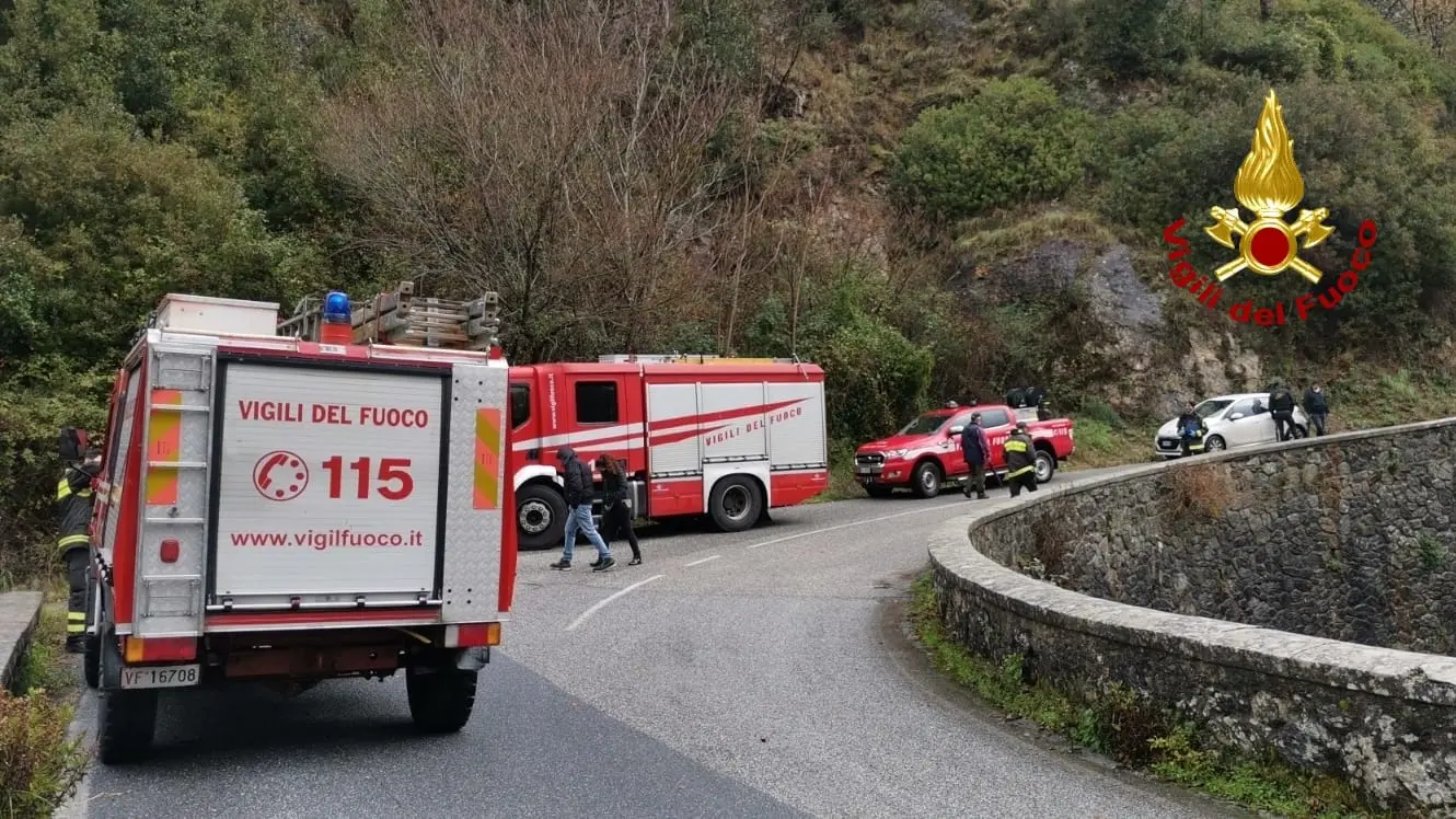 Martirano Lombardo i Vvf recuperano Il corpo esanime di un 81enne in scarpata