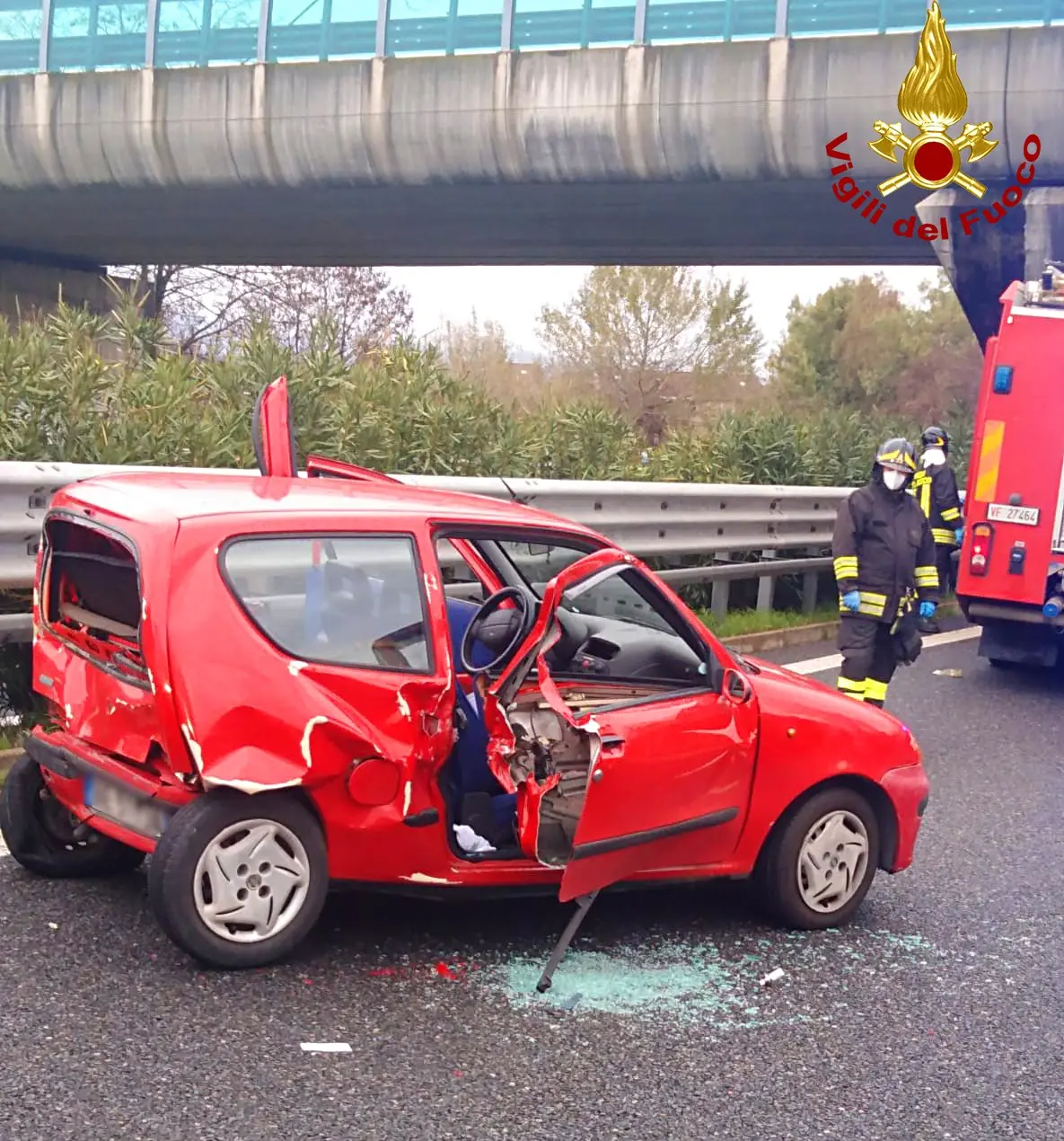 Autostrada A2 incidente stradale, bilancio un ferito intervento dei Vvf E 118