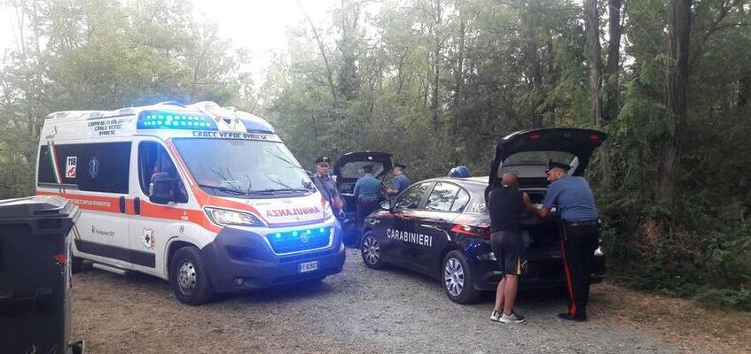 Si allontana da casa e finisce in un torrente, salvato dai Carabinieri