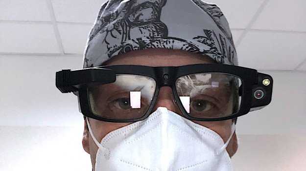 Sanità: a Catanzaro "Smart Glasses" occhiali intelligenti in sala operatoria. Leggi il dettaglio
