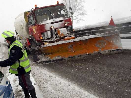 Maltempo: neve al nord, Autostrade attiva macchina operativa