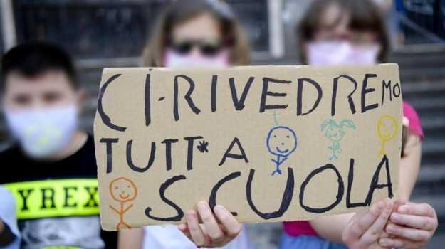 Scuola: Sileri, pronti a riaprire il 7, con monitoraggio