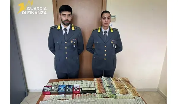 Falsi medici estetici scoperti a Napoli: botulino e filler senza autorizzazioni, 8 denunciati