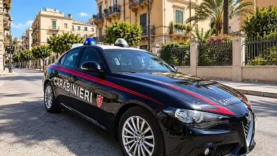 Furto con spaccata in centro a Messina: arrestato 25enne grazie alla segnalazione di un passante