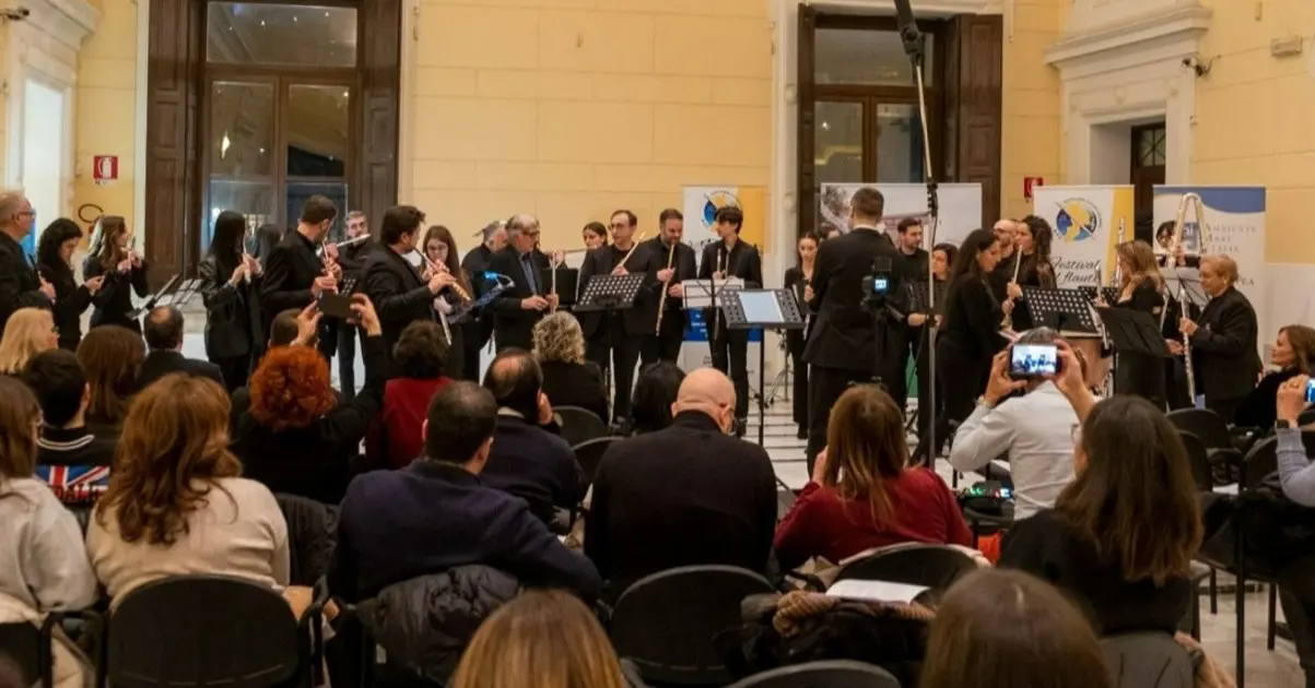 Grande successo per la IV edizione del Festival del flauto promossa dall'Associazione Flautisti Calabresi: la Calabria ha vibrato al ritmo della grande musica classica.