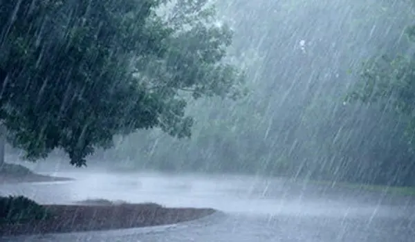 Meteo Italia, allerta in arrivo: forti piogge, temporali e grandine nelle prossime ore. Le zone a rischio
