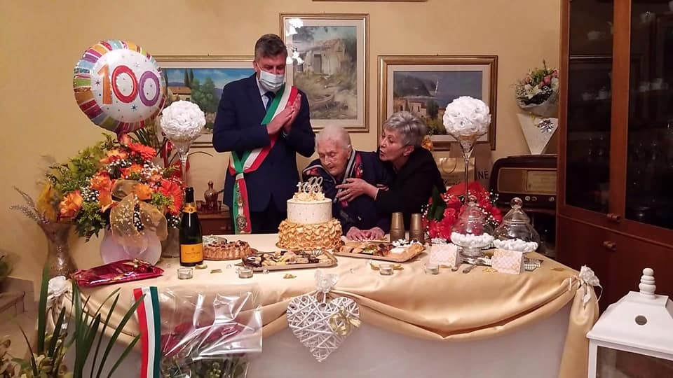 Una comunità longeva a Sellia Marina si vive oltre i 100 anni auguri a Caterina Biamonte