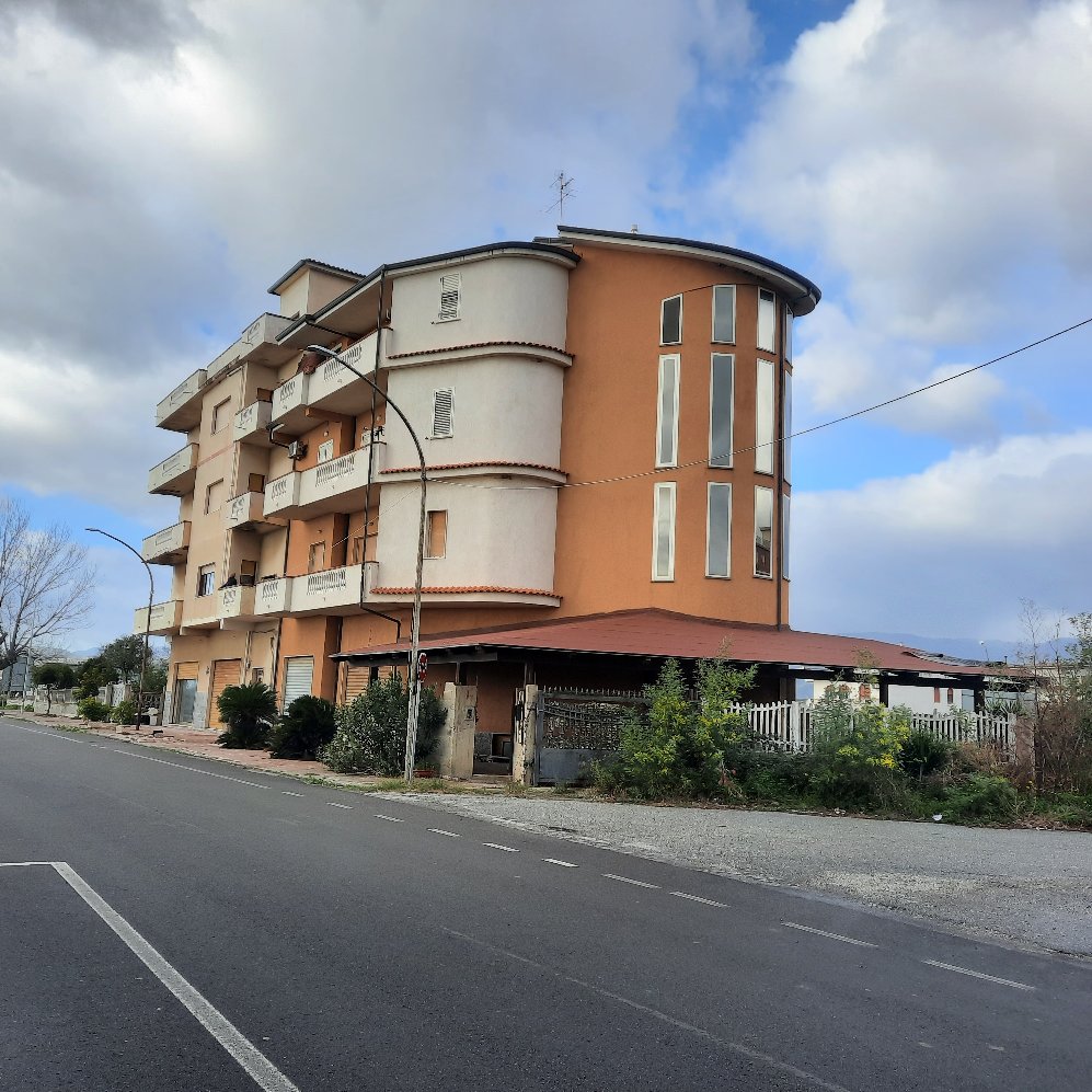 All'alba sbarco di 32 migranti sulla spiaggia di Bovalino