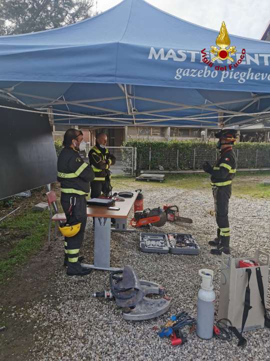 Concluso presso il comando di Pisa il 2° corso USAR Medium per i Vvf della Calabria. Foto e Video