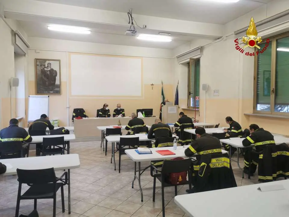 Concluso presso il comando di Pisa il 2° corso USAR Medium per i Vvf della Calabria. Foto e Video